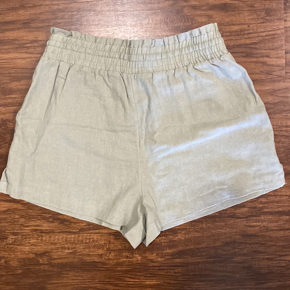 A&F Shorts - Picture 2 of 6